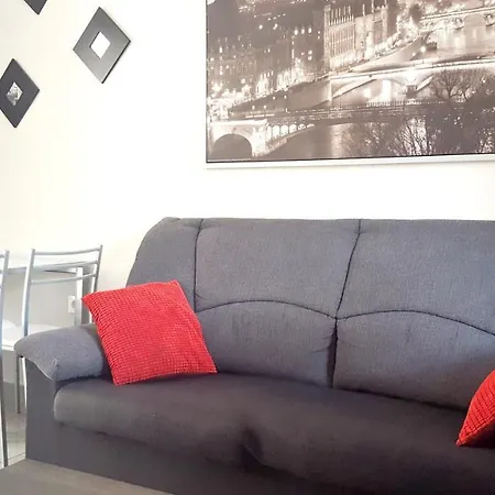 With One Bedroom In Castillo With Shared Pool Furnished Terrace And Wifi 100 M From The Beach *