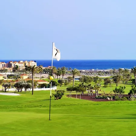 With One Bedroom In Castillo With Shared Pool Furnished Terrace And Wifi 100 M From The Beach Apartment